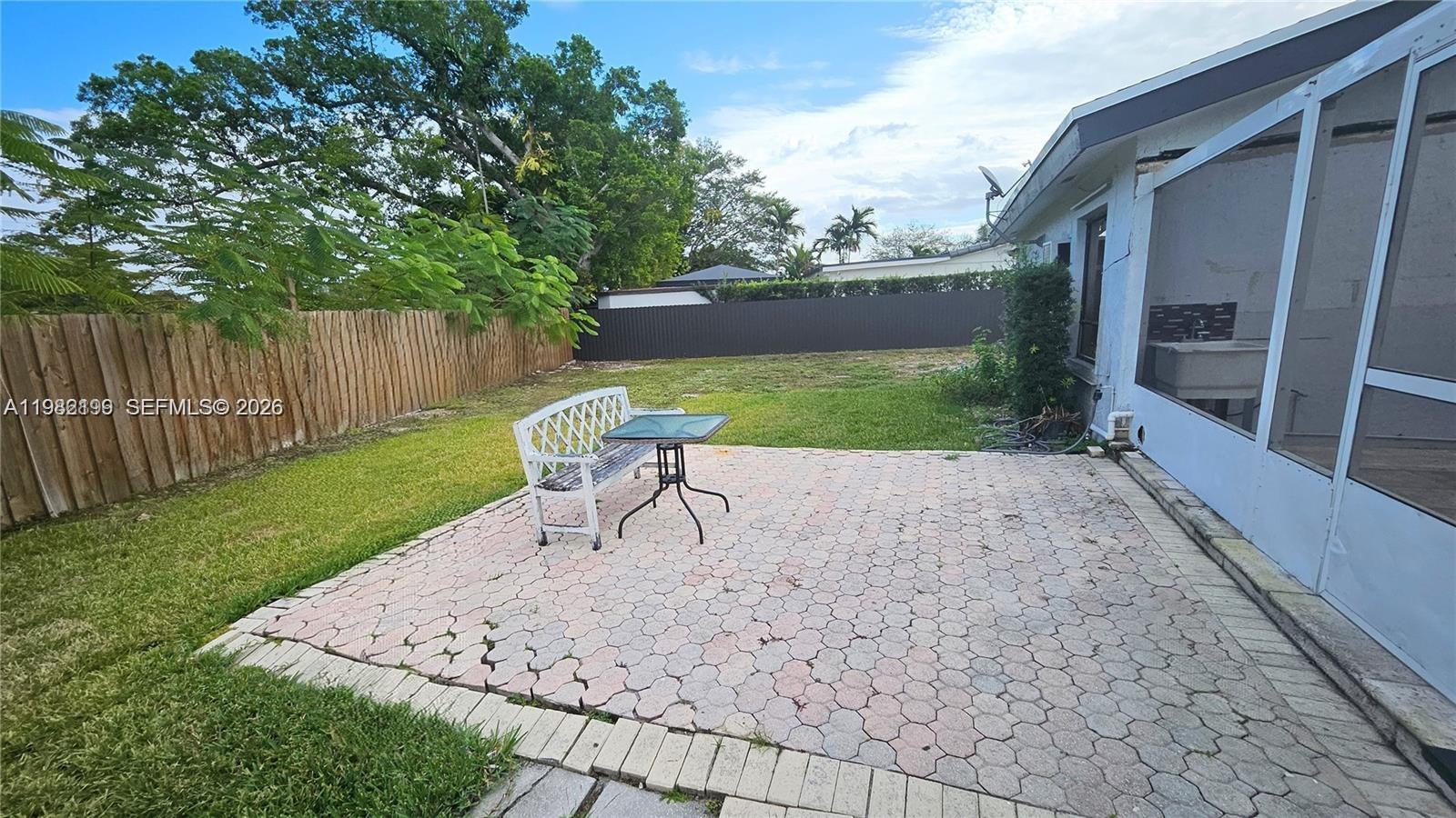 HEFTLER HOMES SEC 3 - Residential Lease