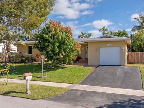 20565 SW 80th Pl Cutler Bay FL 33189