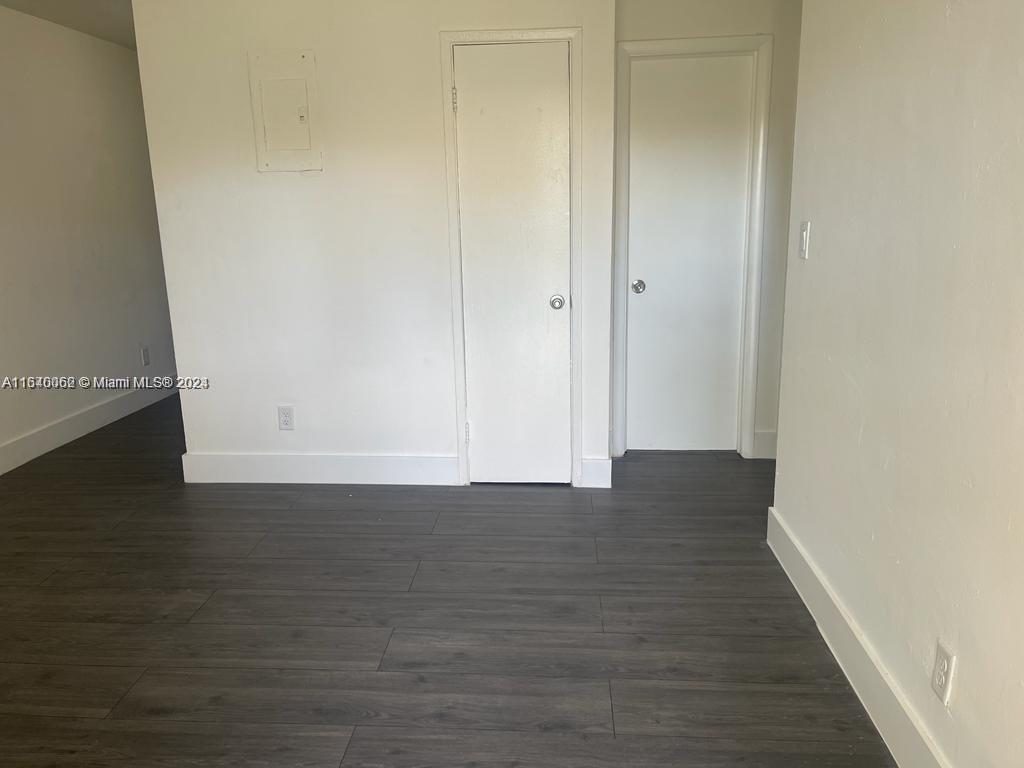 CARVER PARK - Residential Income