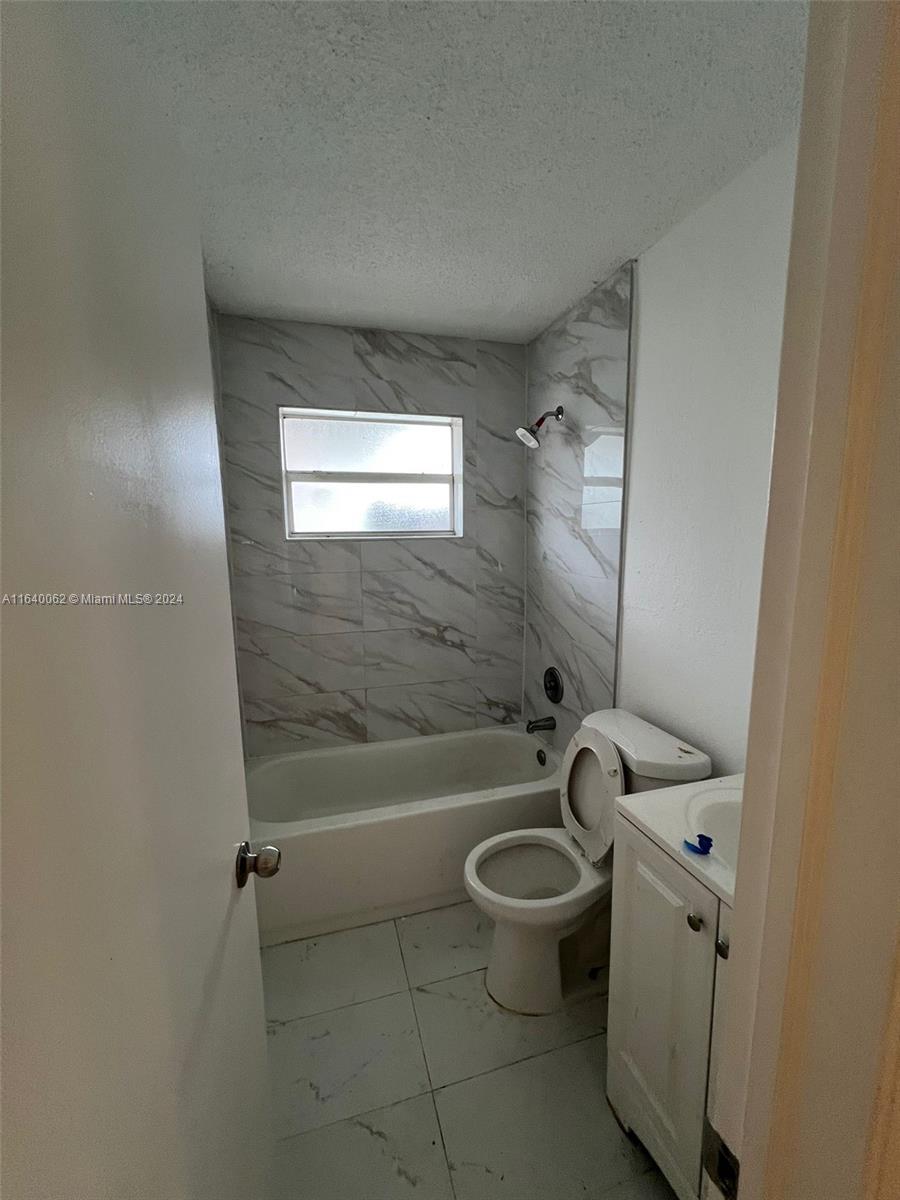 CARVER PARK - Residential Income