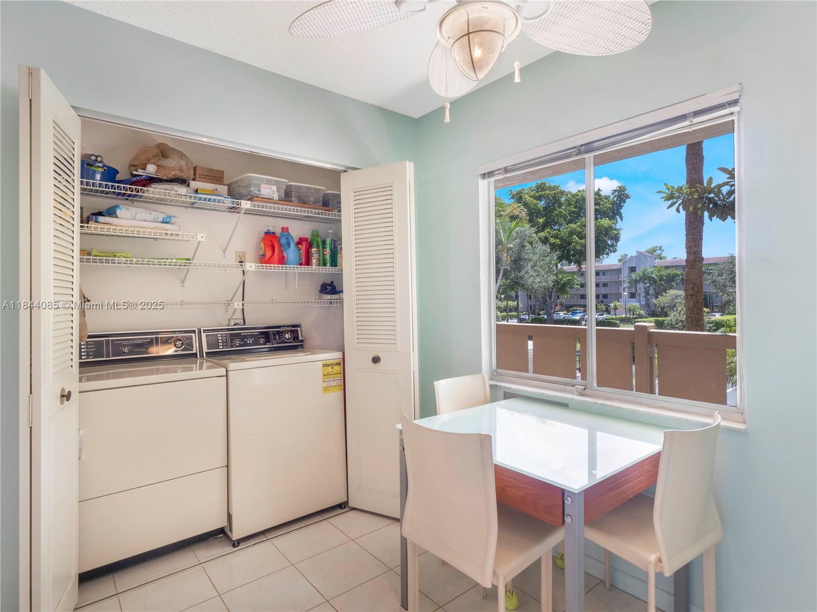 HUNTINGTON LAKES SEC ONE - Residential