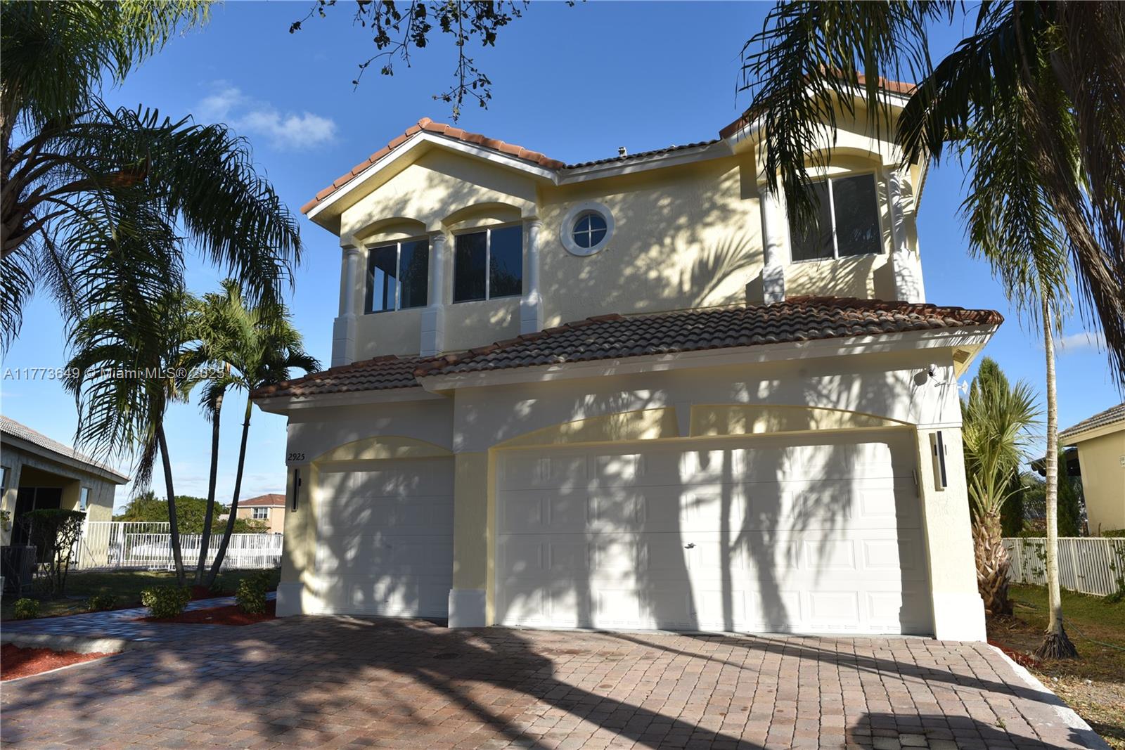 Property for Sale at 2925 Sw 133rd Ave, Miramar, Broward County, Florida - Bedrooms: 6 
Bathrooms: 3  - $899,500