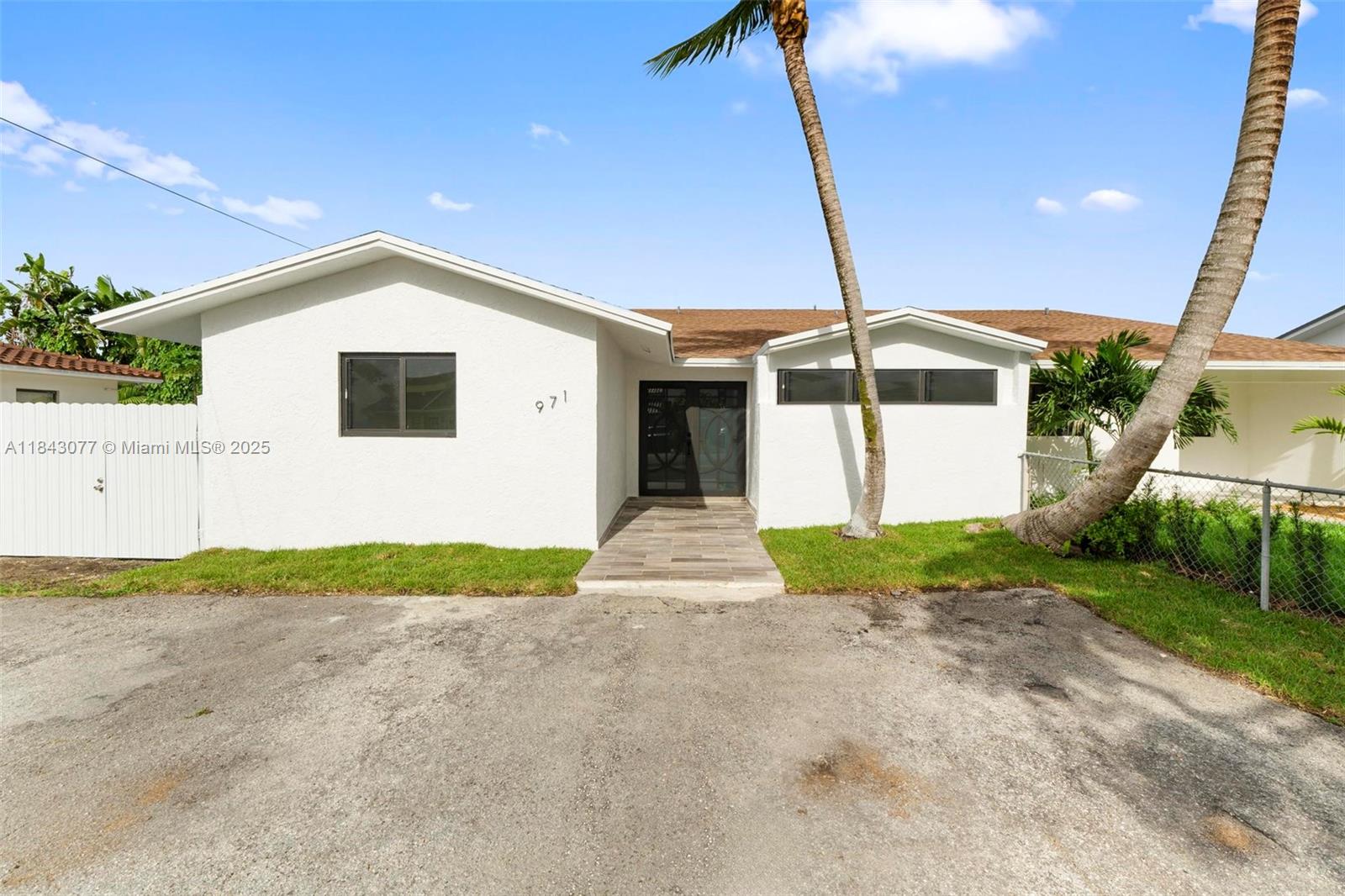 971 SW 88th Ave