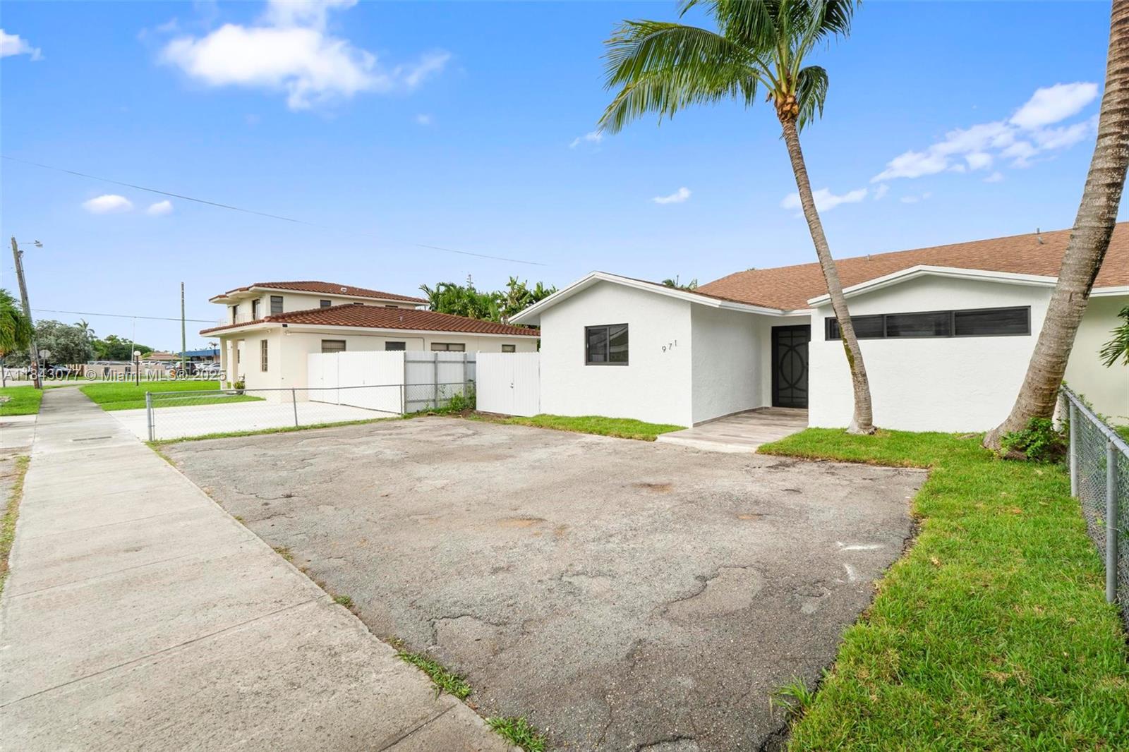 971 SW 88th Ave