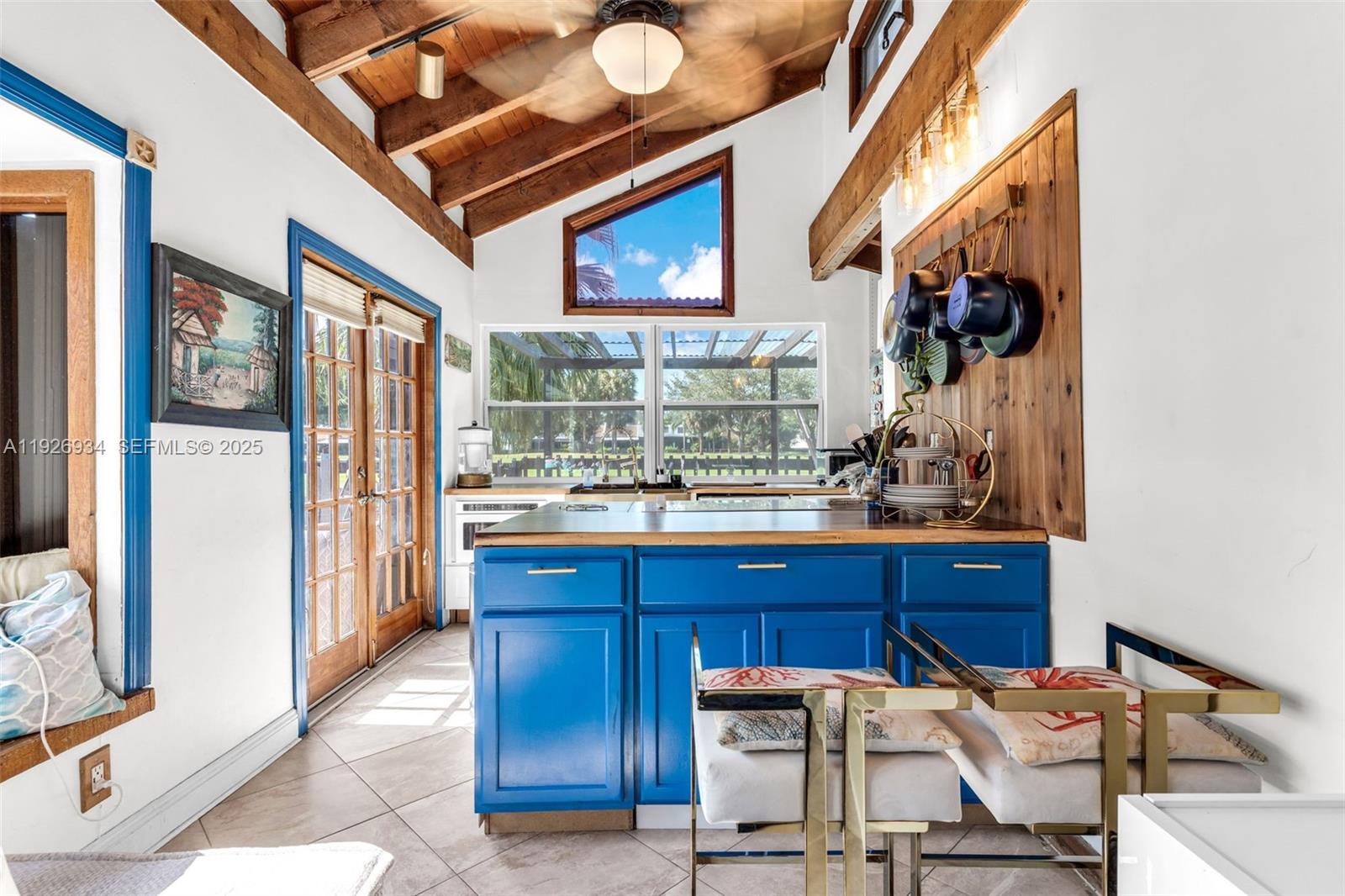 EVERGLADES SUGAR & LAND - Residential Lease