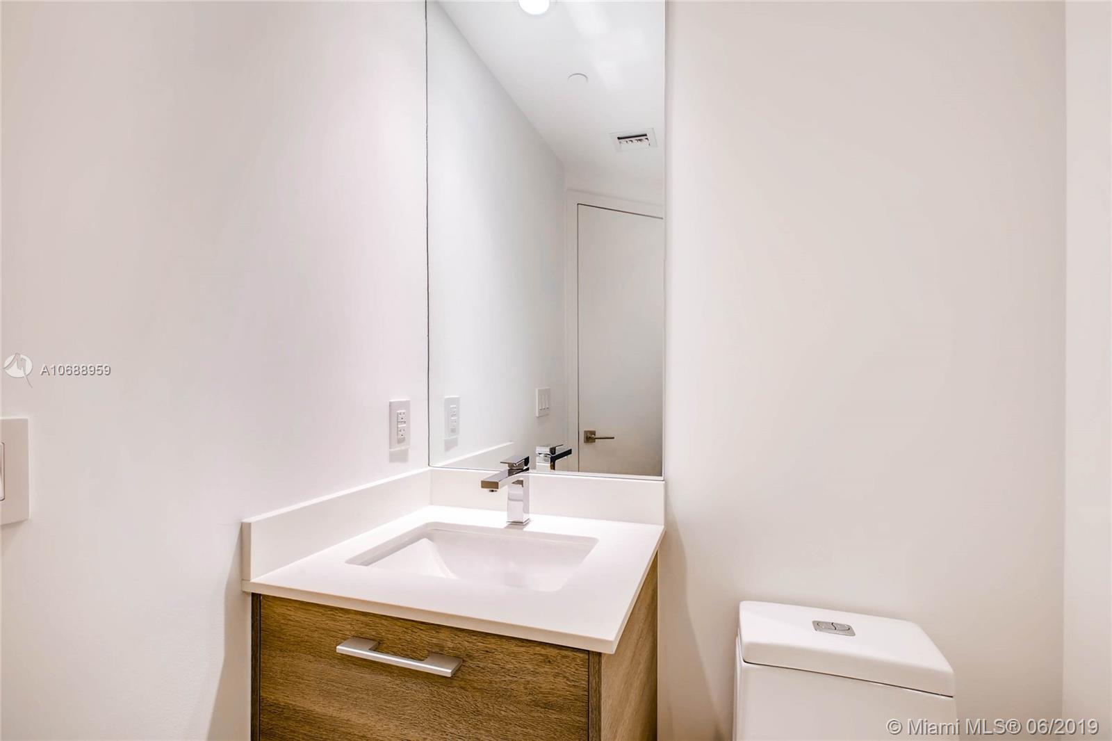 PARAISO BAY CONDO - Residential Lease