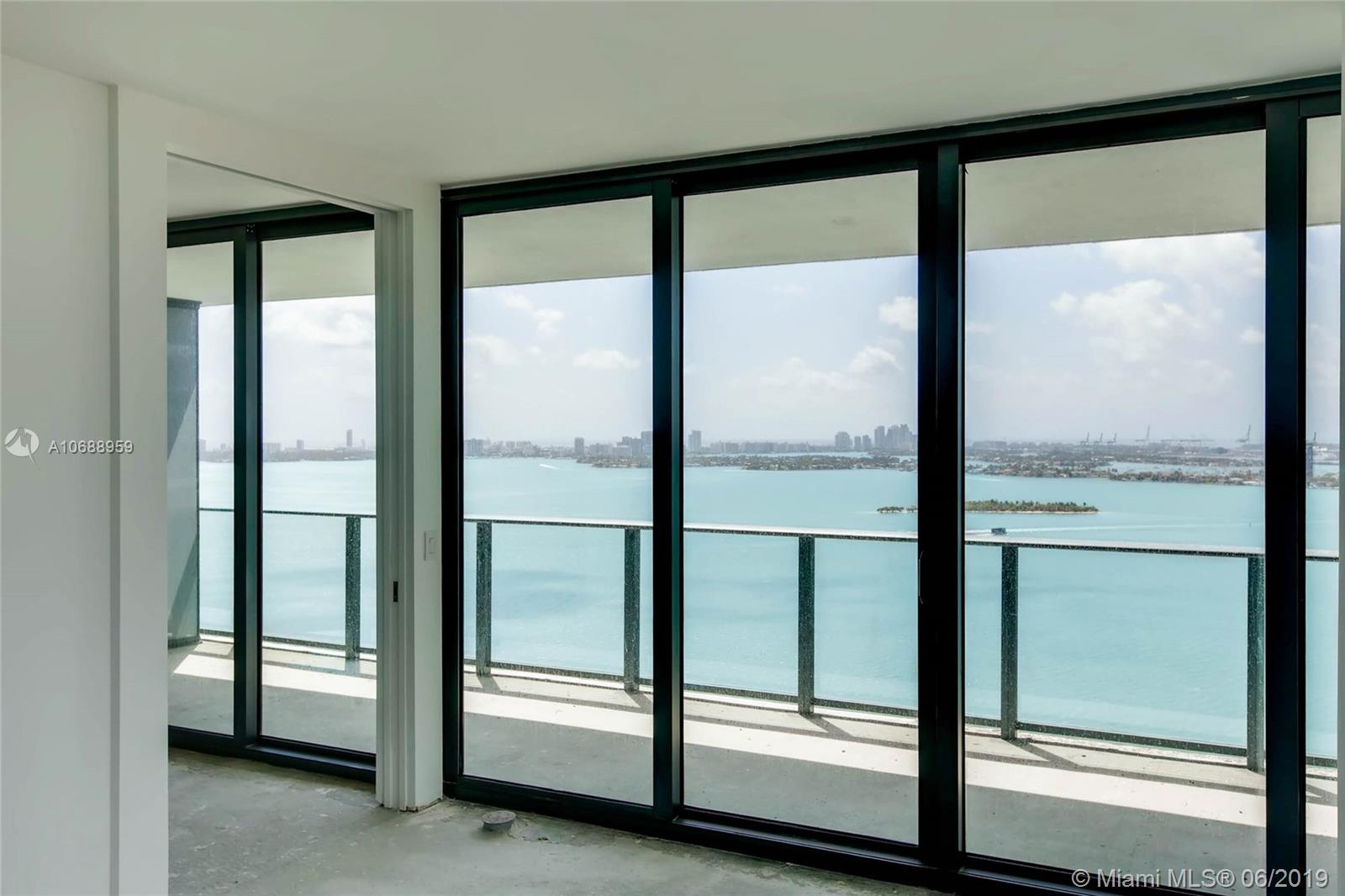 PARAISO BAY CONDO - Residential Lease