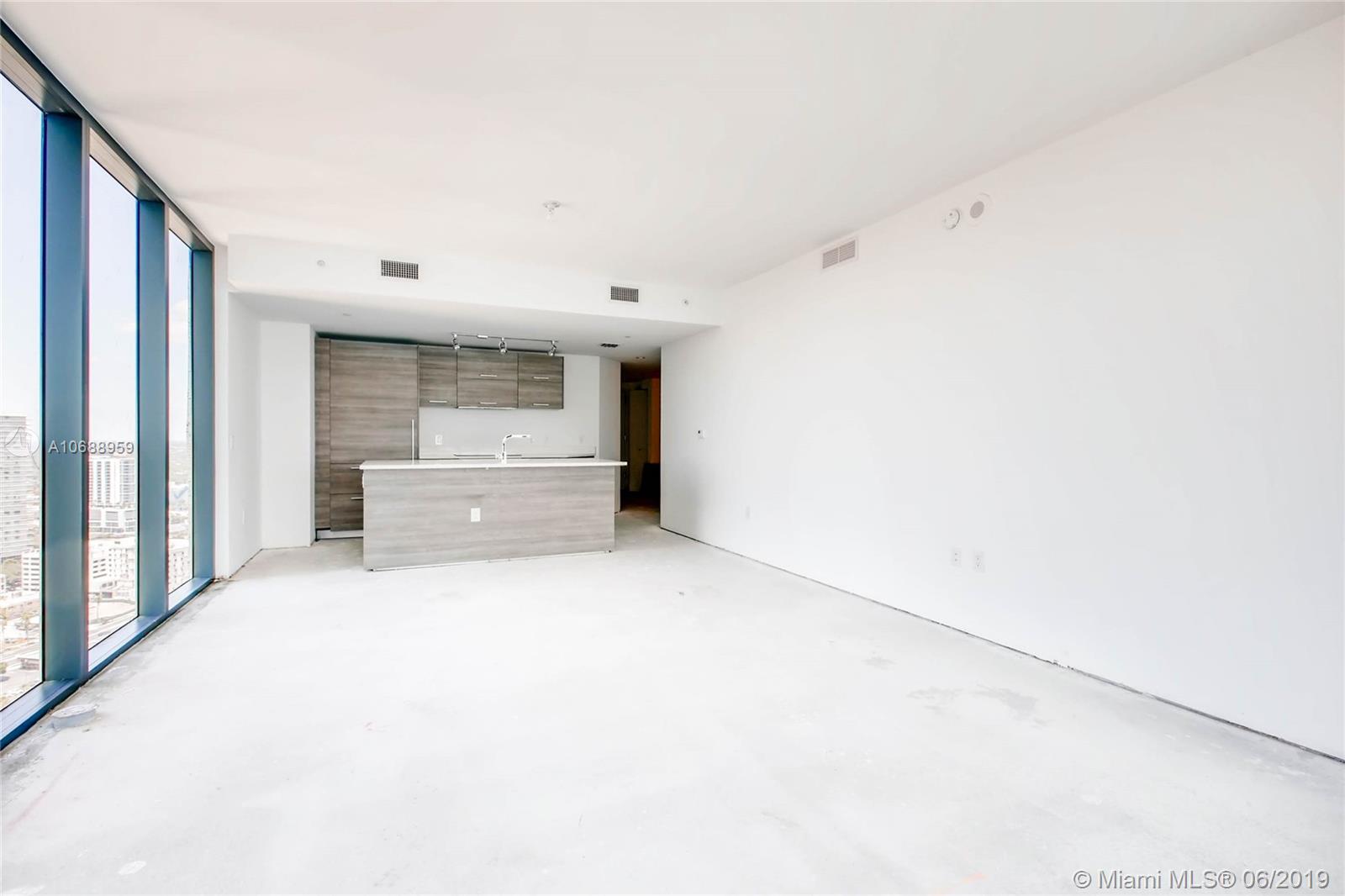 PARAISO BAY CONDO - Residential Lease