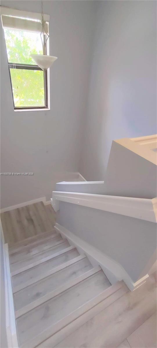 THE COURTS AT BAYSHORE I - Residential Lease