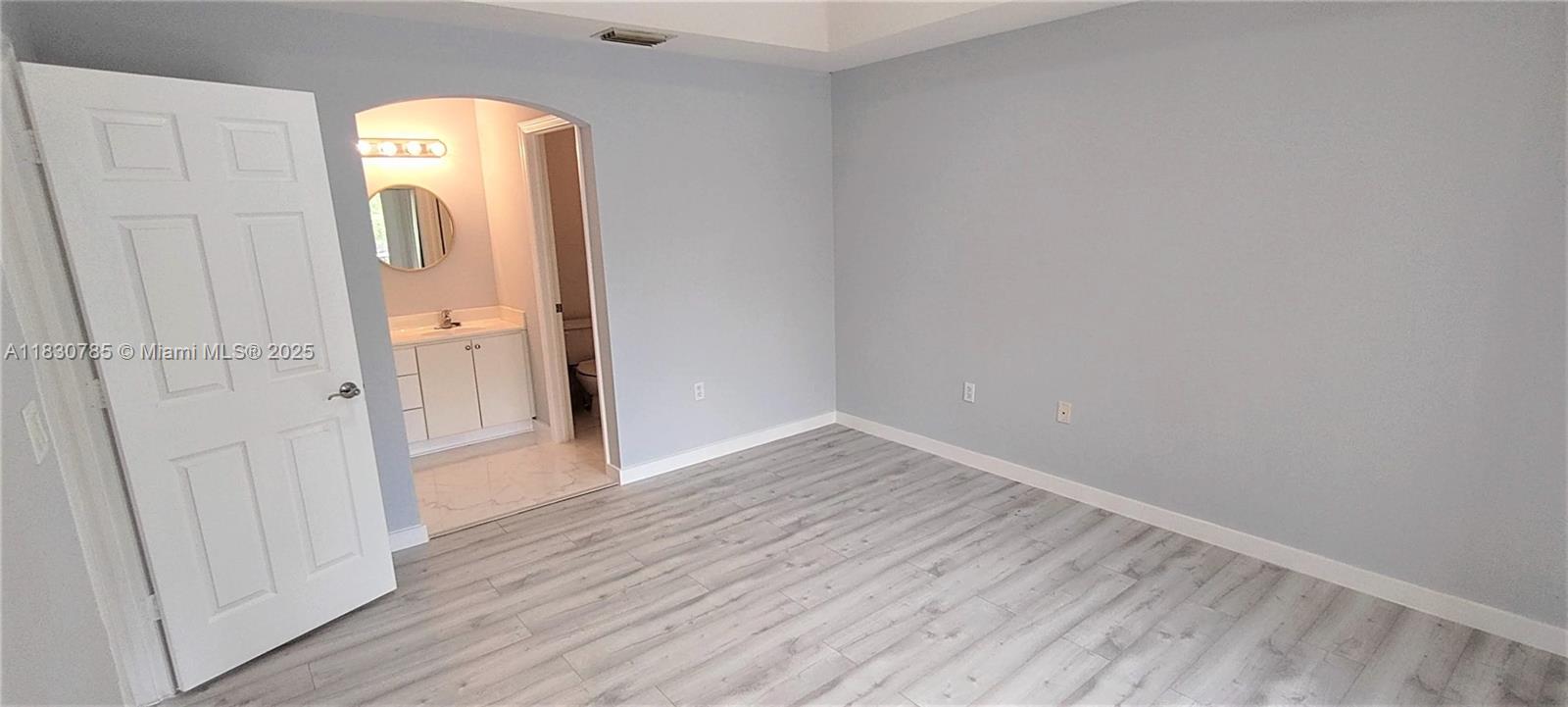 THE COURTS AT BAYSHORE I - Residential Lease