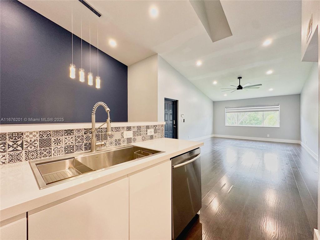 Photo of 13810 Oneida Dr #A2, Delray Beach, FL 33446 (MLS # A11676201)