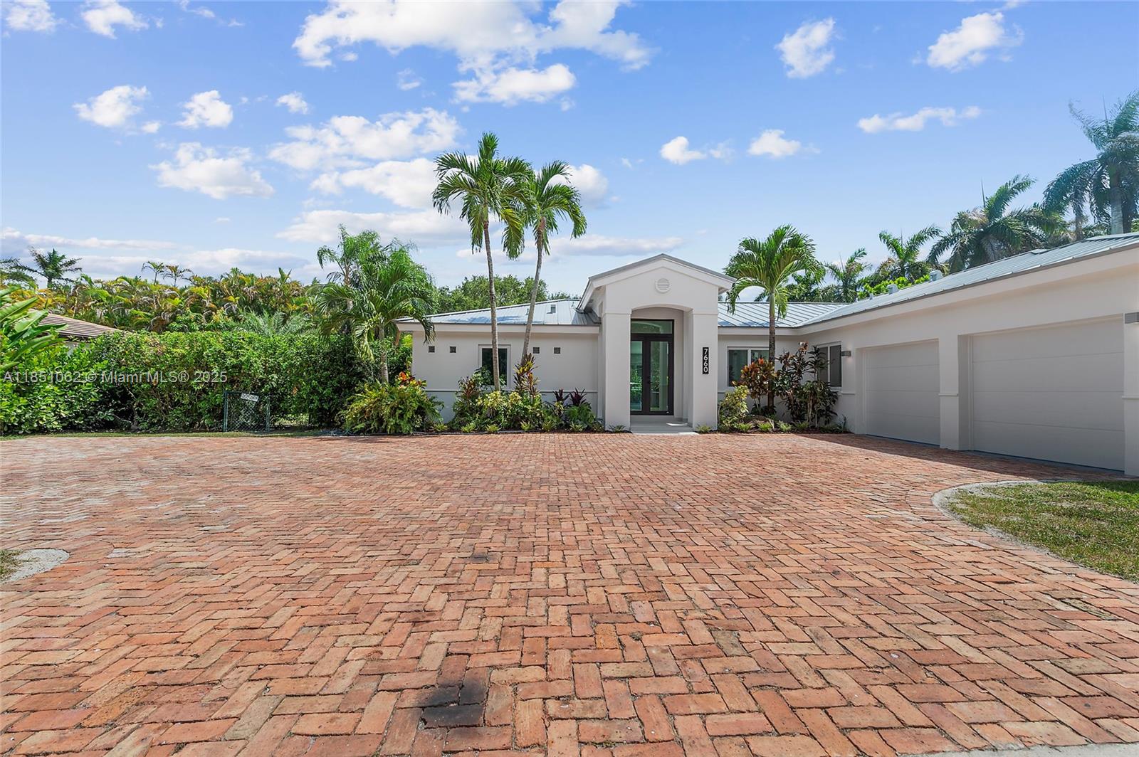 7660 SW 144th St