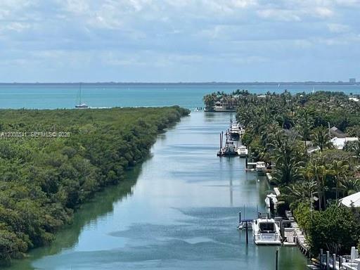TOWERS OF KEY BISCAYNE CO - Residential
