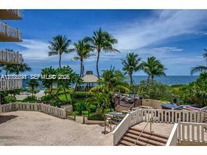 TOWERS OF KEY BISCAYNE CO - Residential
