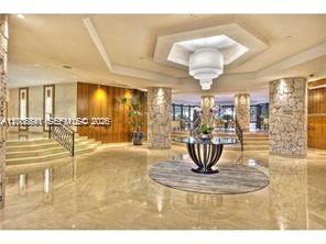 TOWERS OF KEY BISCAYNE CO - Residential