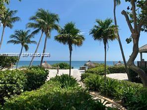 TOWERS OF KEY BISCAYNE CO - Residential