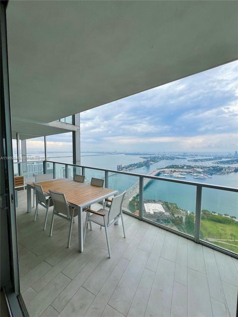 1100 Biscayne Blvd 5804 Miami FL 33132