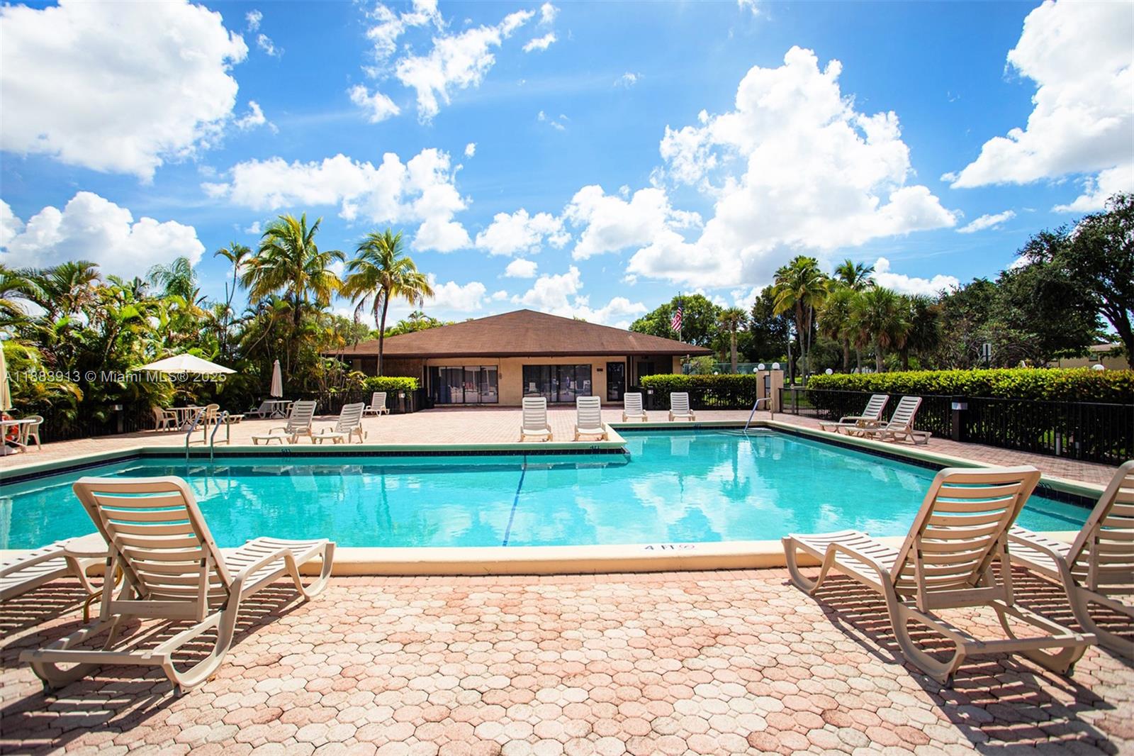 TAMARAC GARDENS CONDO No 8 - Residential Lease