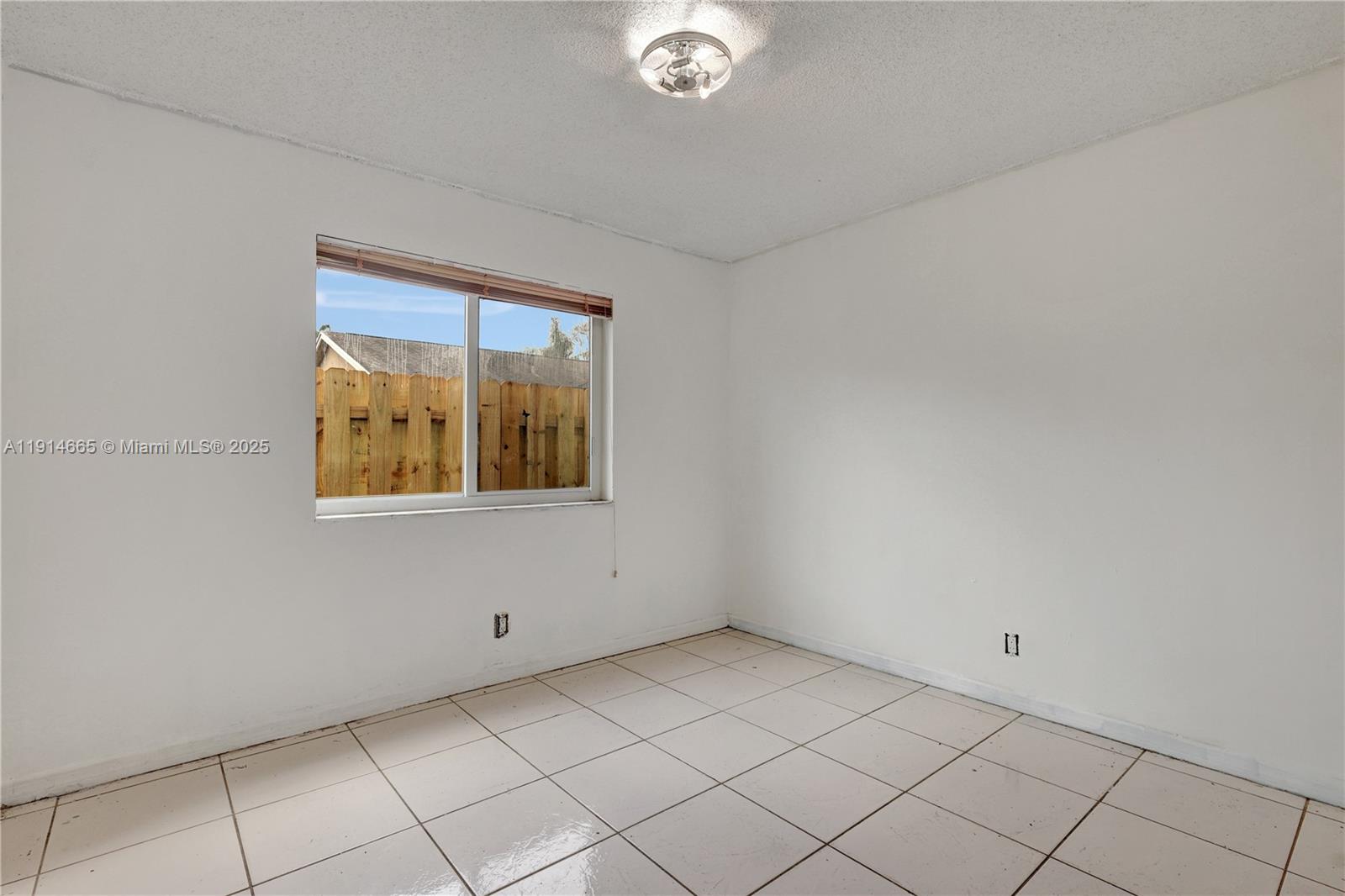 PARKWOOD HOMES - Residential