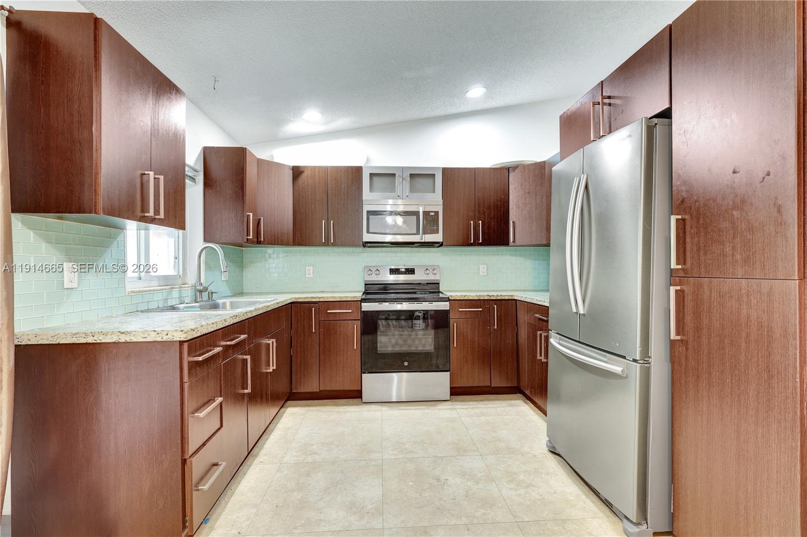 PARKWOOD HOMES - Residential