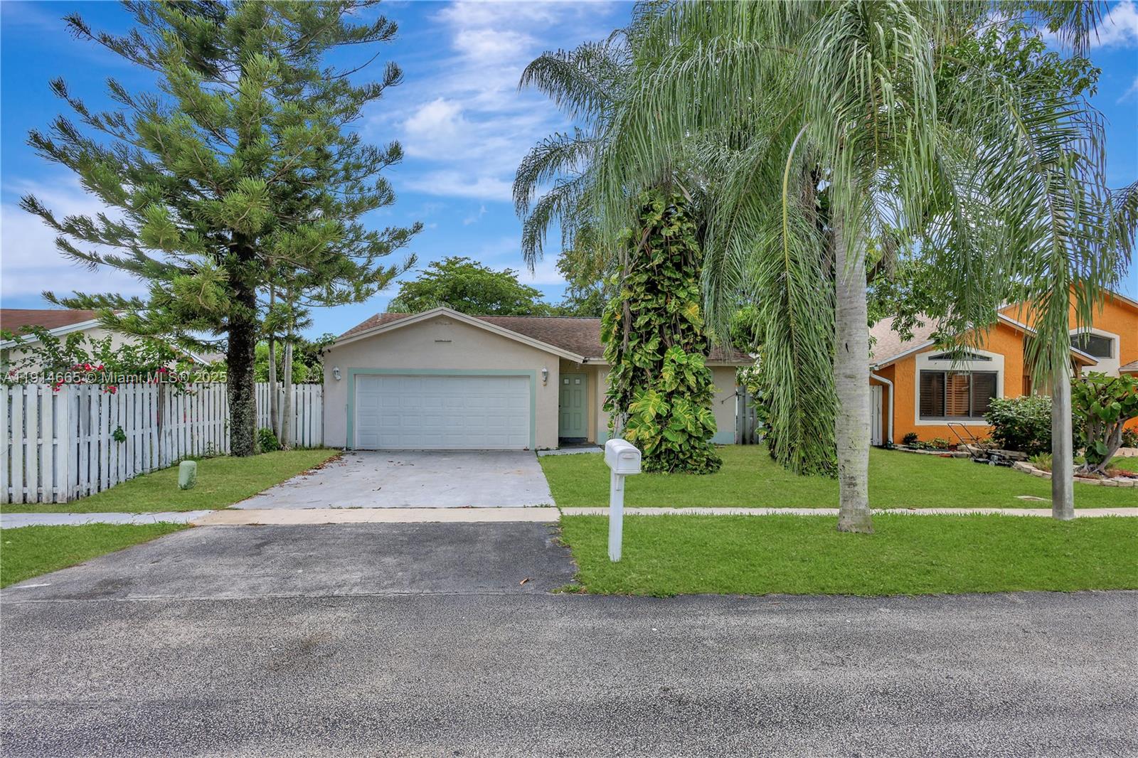 PARKWOOD HOMES - Residential