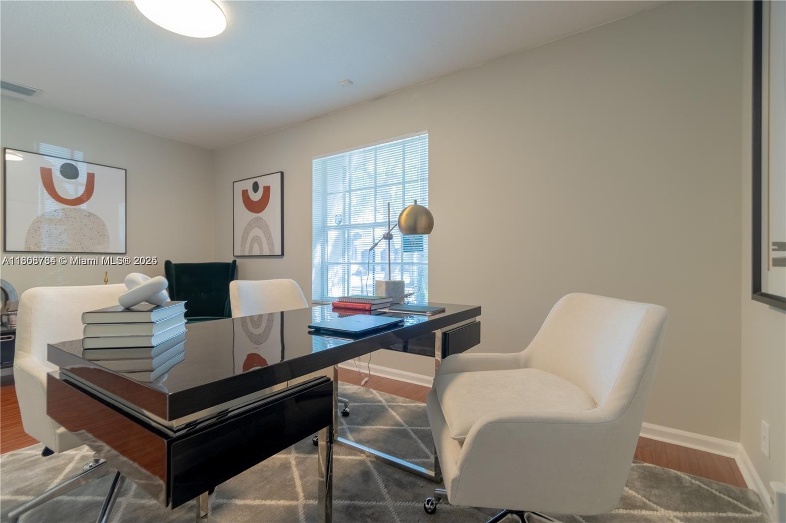 2883 Oakbrook Dr 2883