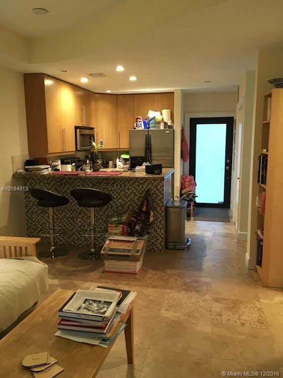 2714 Coconut Condo - Residential Lease