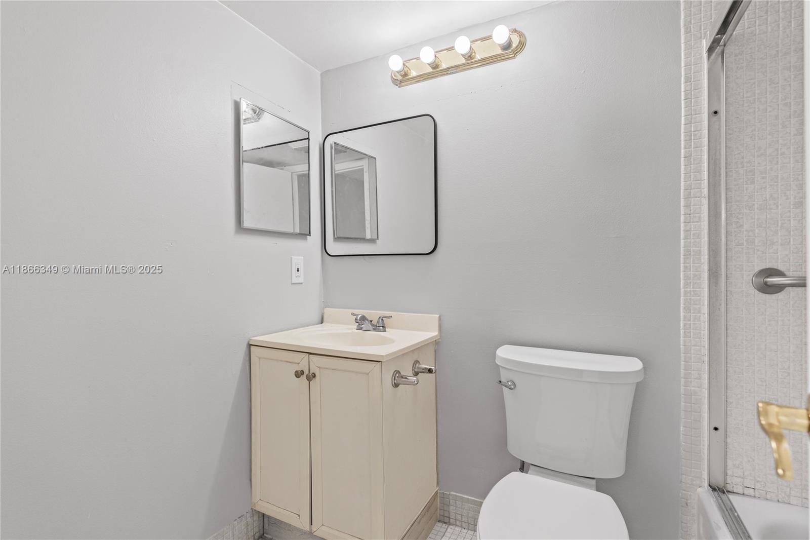 FANSHAW AT CENTURY VILLAG - Residential Lease