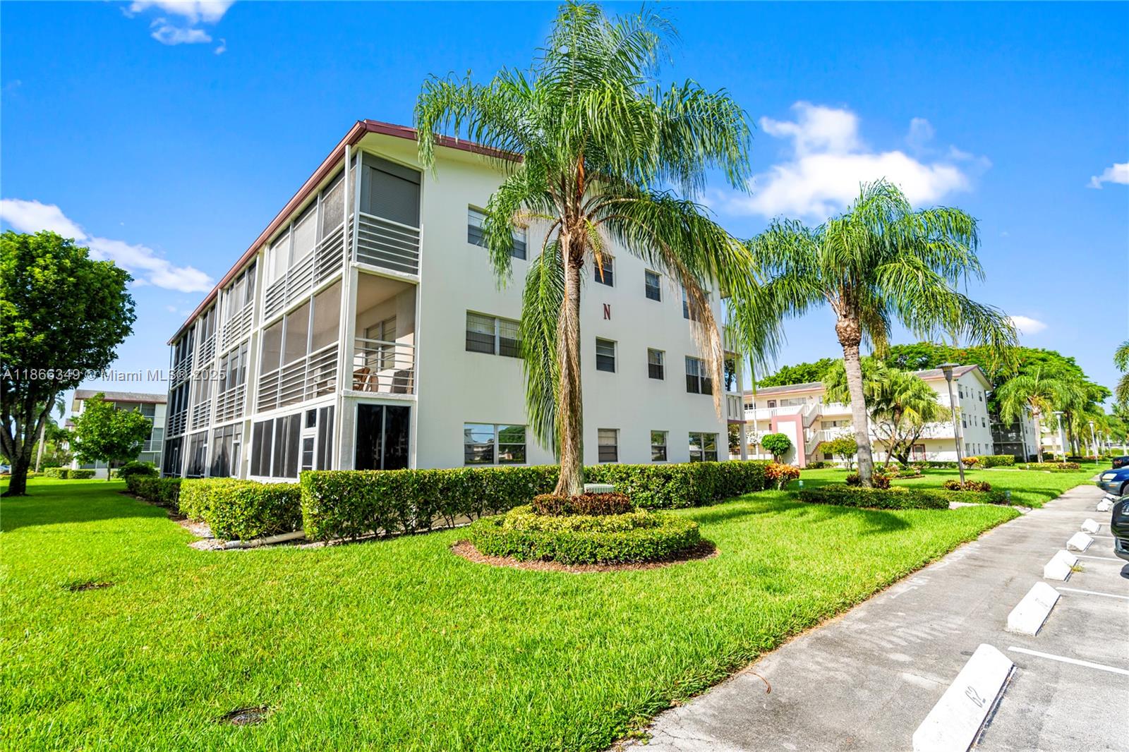 FANSHAW AT CENTURY VILLAG - Residential Lease