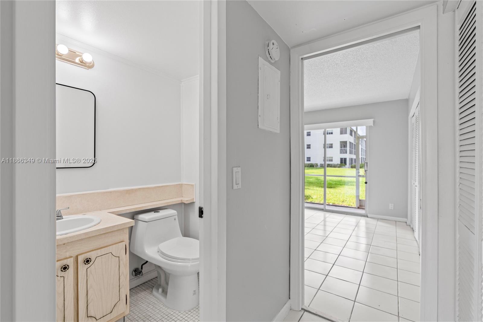 FANSHAW AT CENTURY VILLAG - Residential Lease