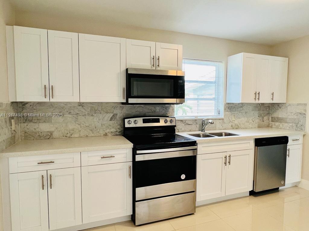 CORAL RIDGE ADD - Residential Lease