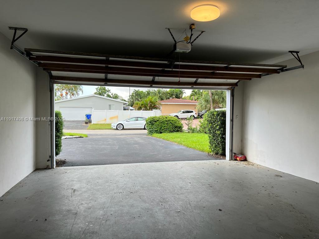 CORAL RIDGE ADD - Residential Lease