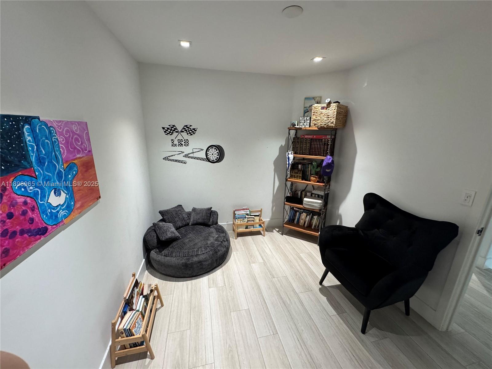 BANYAN OAKRIDGE PLAT - Residential