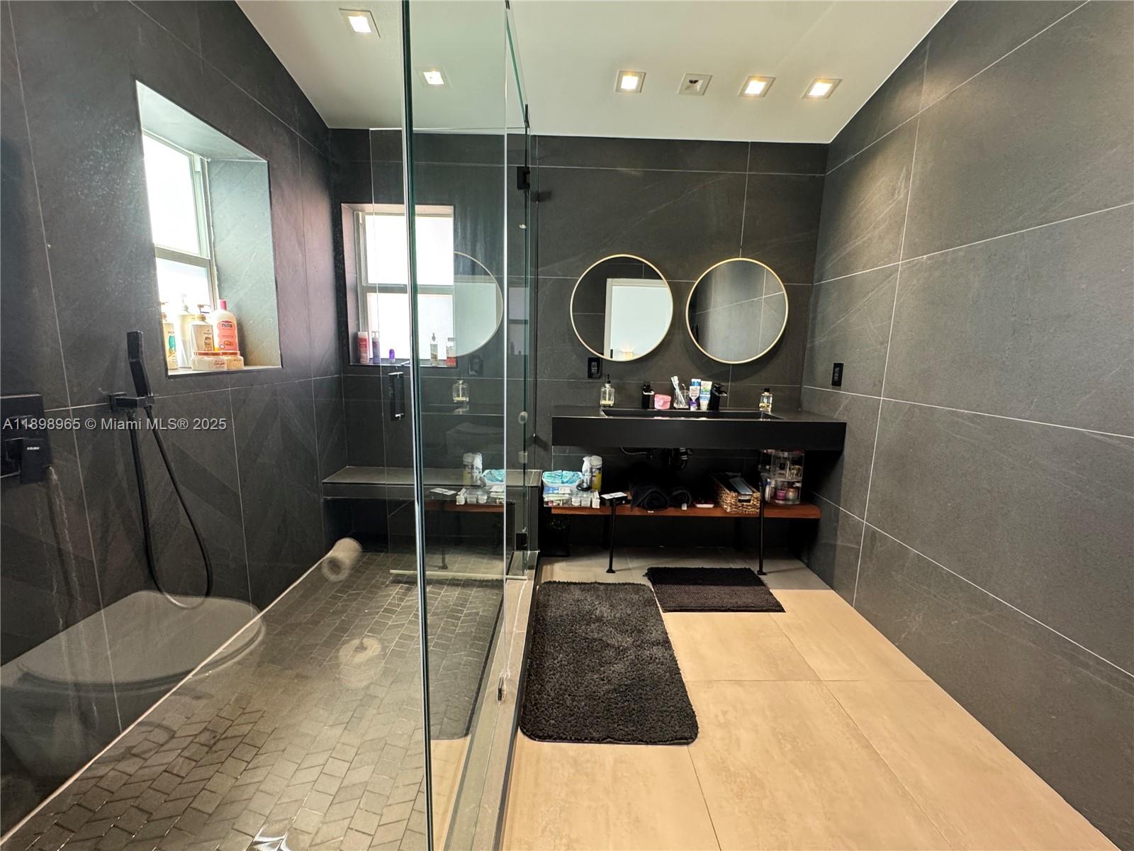 BANYAN OAKRIDGE PLAT - Residential