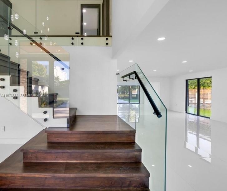 GOLDEN ISLES SEC D REPLAT - Residential