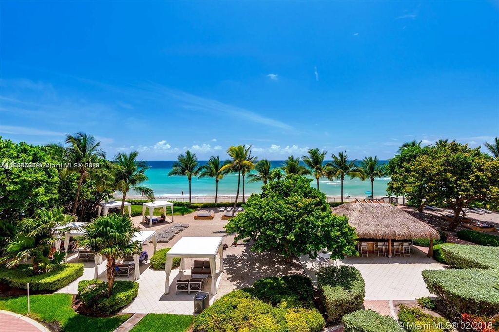 Photo of 3001 S Ocean Dr #PH1639, Hollywood, FL 33019 (MLS # A11388597)