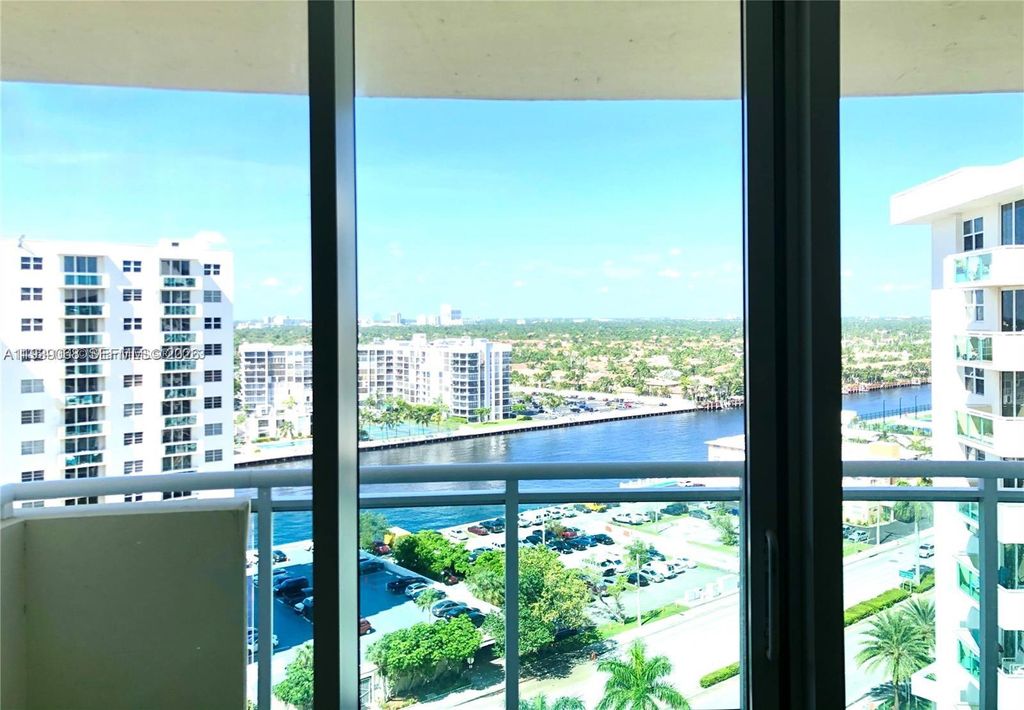 Photo of 3001 S Ocean Dr #1531, Hollywood, FL 33019 (MLS # A11939068)