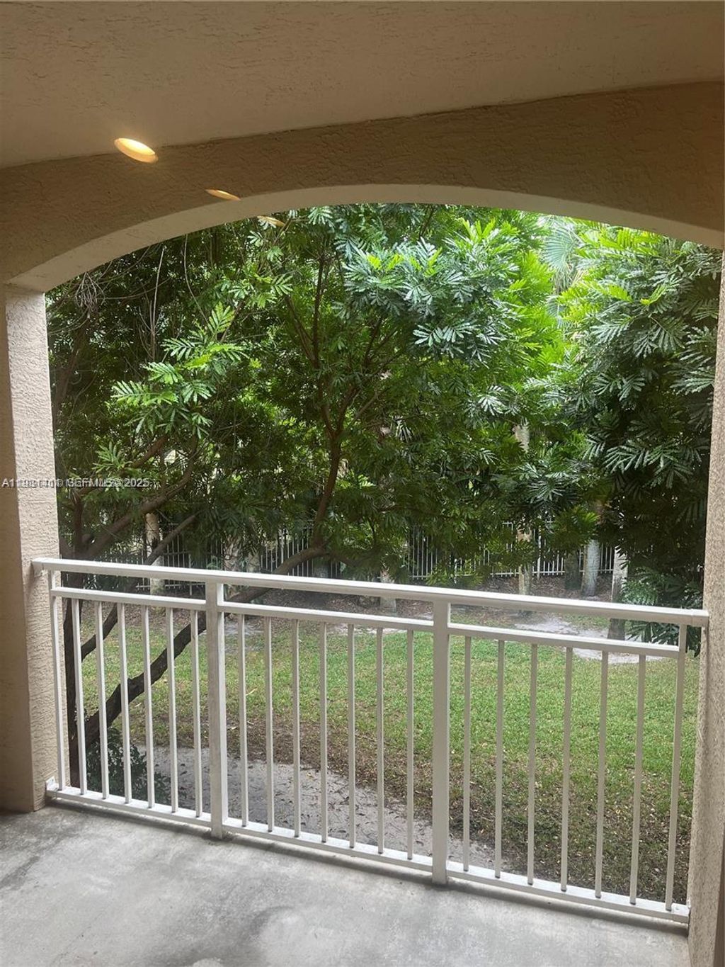 Photo of 6530 Emerald Dunes Dr #206, West Palm Beach, FL 33411 (MLS # A11931411)