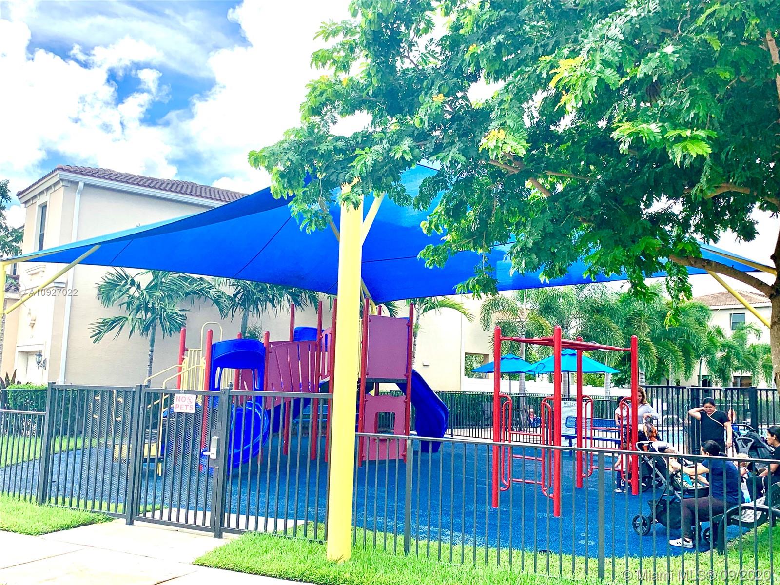 CHAMPION LAKES - Residential Lease