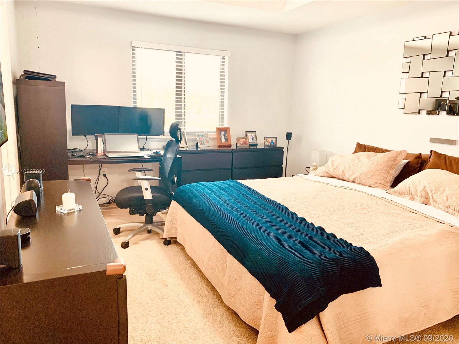 CHAMPION LAKES - Residential Lease