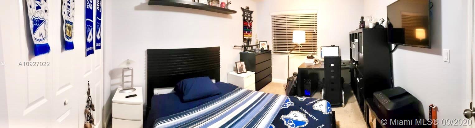 CHAMPION LAKES - Residential Lease