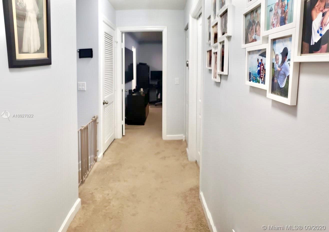 CHAMPION LAKES - Residential Lease