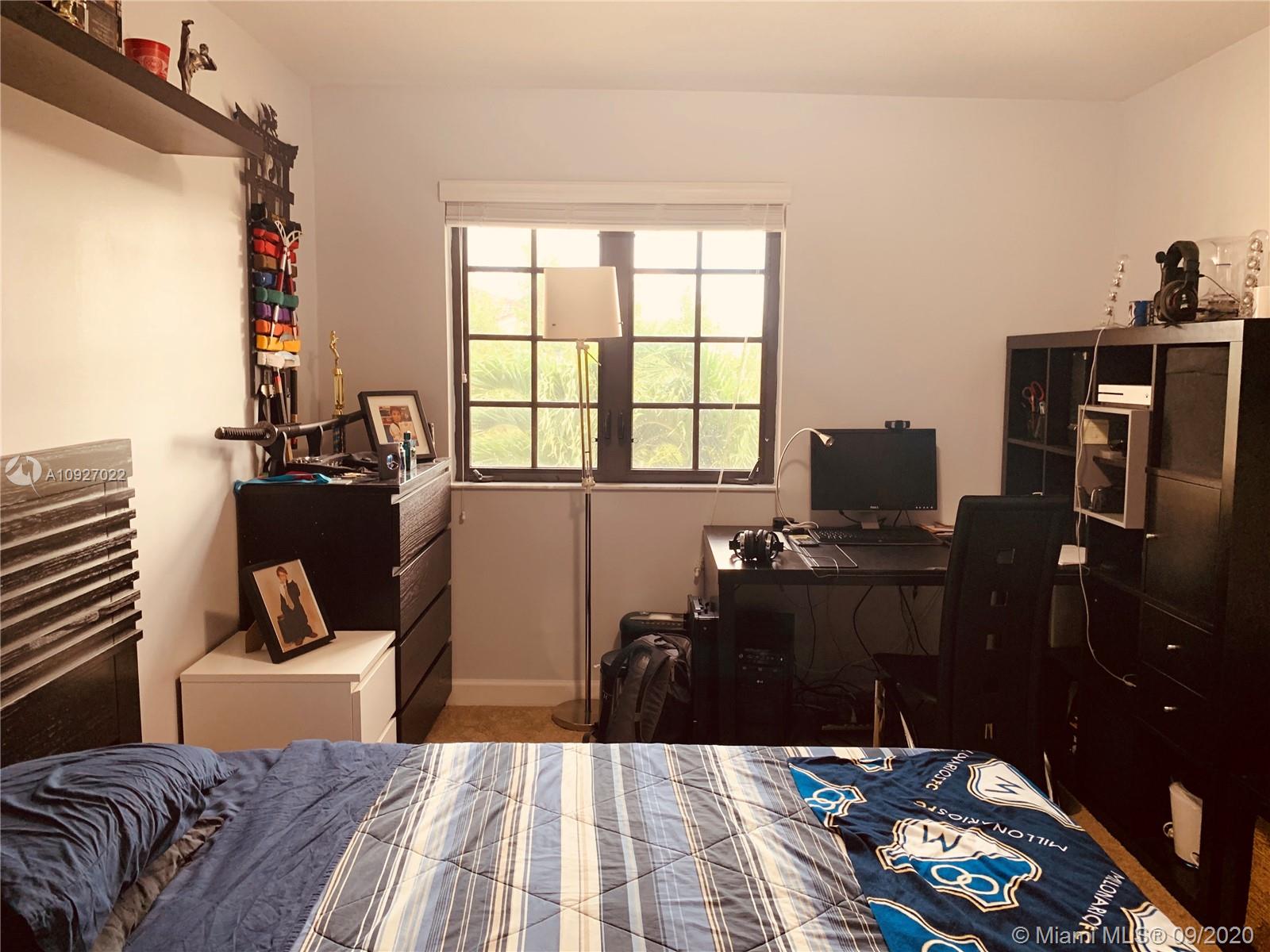 CHAMPION LAKES - Residential Lease