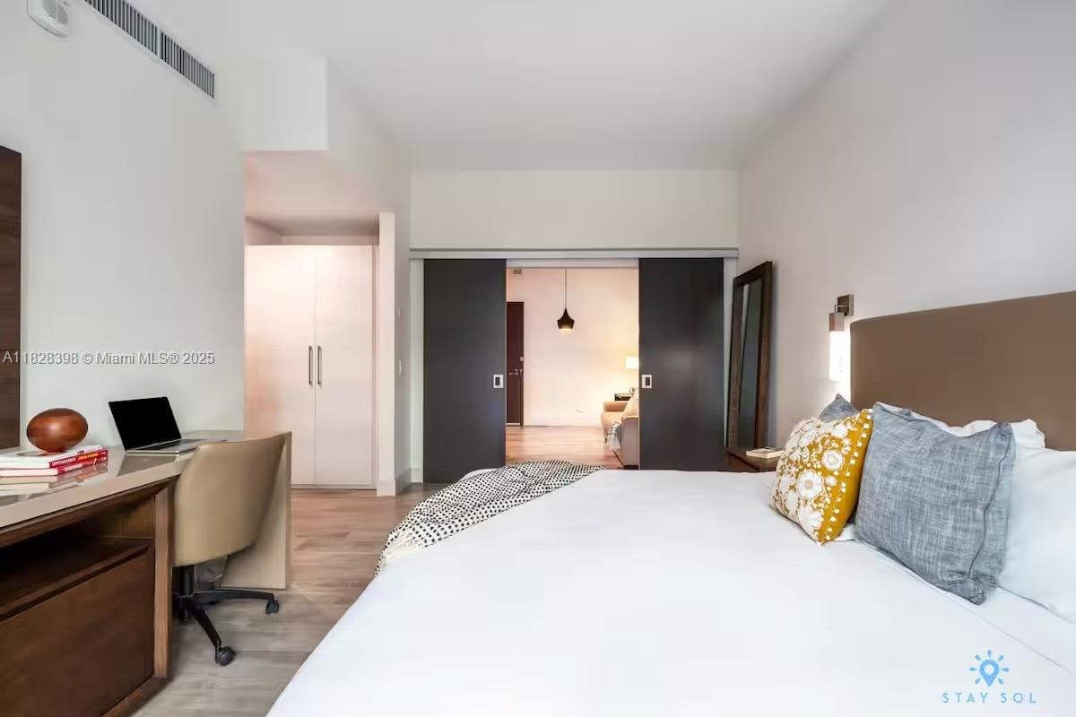 COSTA HOLLYWOOD CONDO - Residential