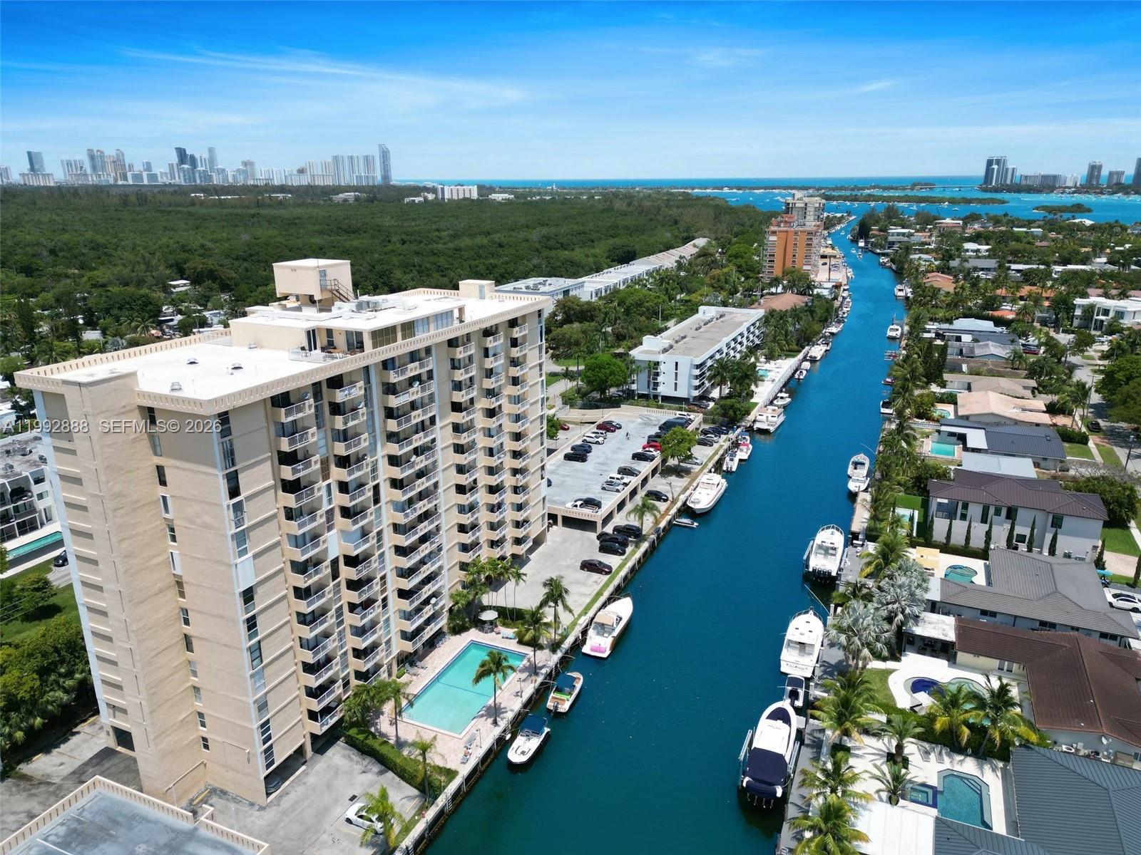 VECINO DEL MAR CONDO - Residential