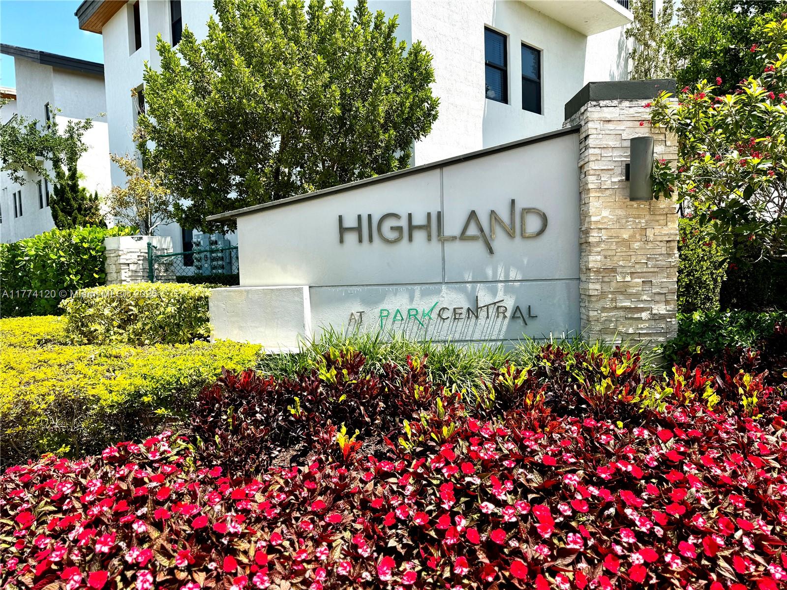 10455 Nw 82nd St 35, Doral, Miami-Dade County, Florida - 3 Bedrooms  
2 Bathrooms - 