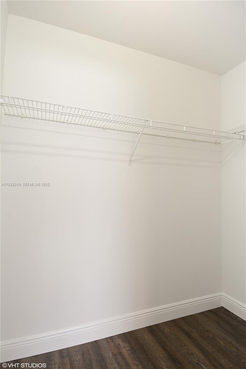 LAKES OF WOODHAVEN I AND - Residential Lease