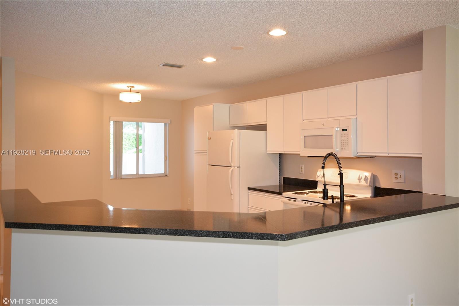 LAKES OF WOODHAVEN I AND - Residential Lease