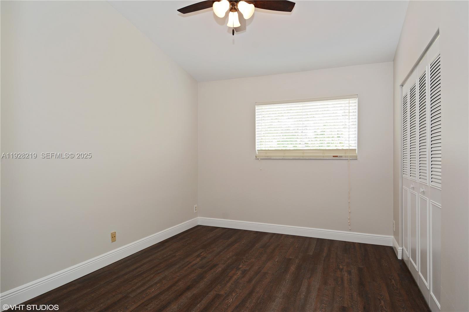 LAKES OF WOODHAVEN I AND - Residential Lease