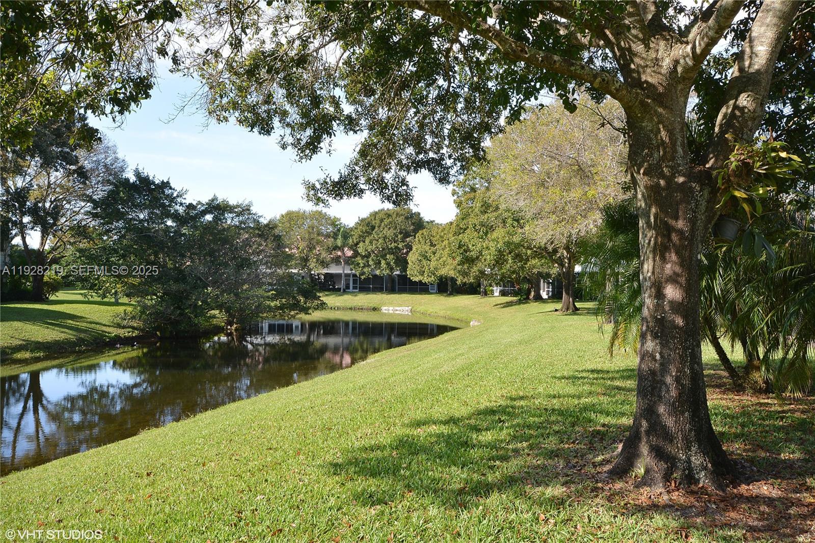 LAKES OF WOODHAVEN I AND - Residential Lease